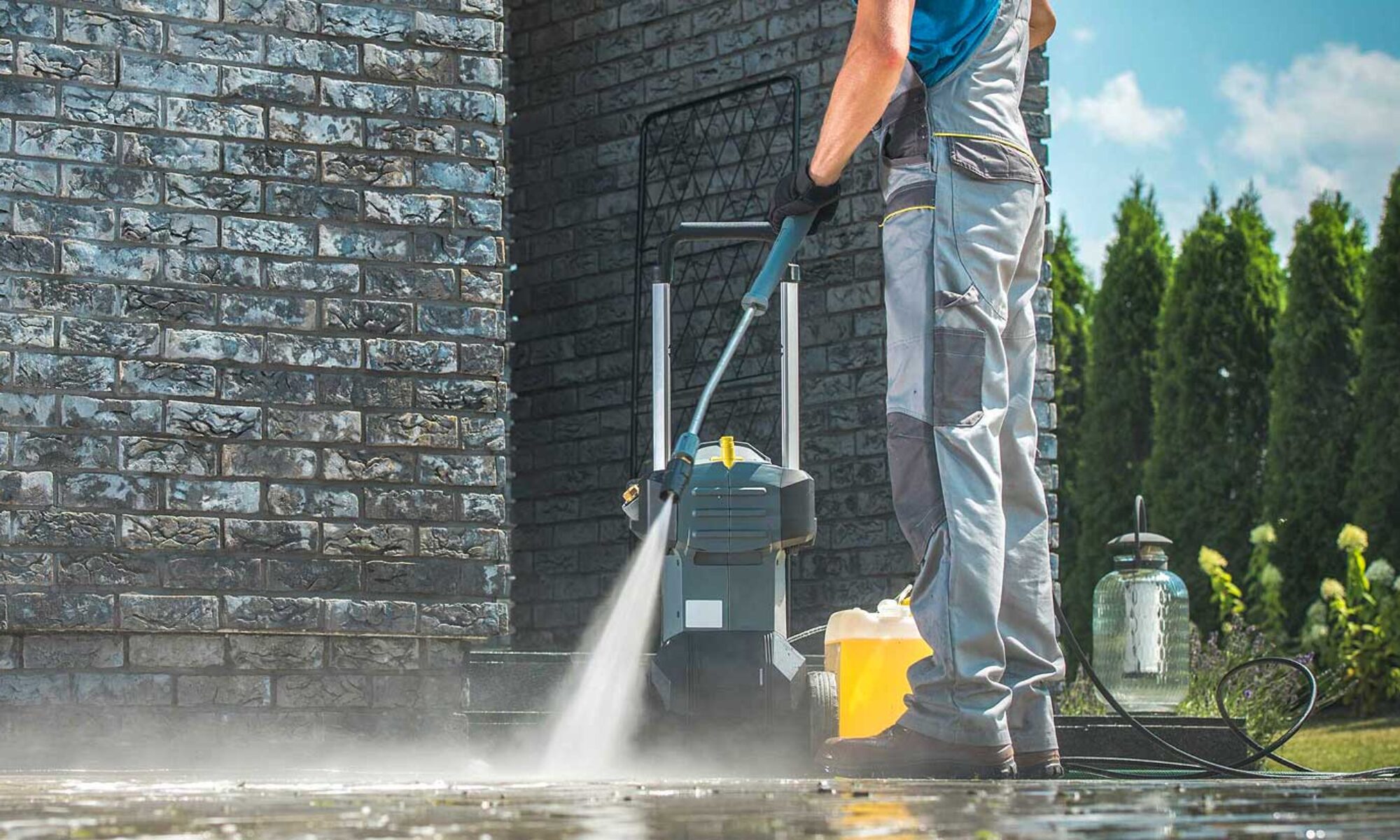 Exterior home cleaning services in San Ramon