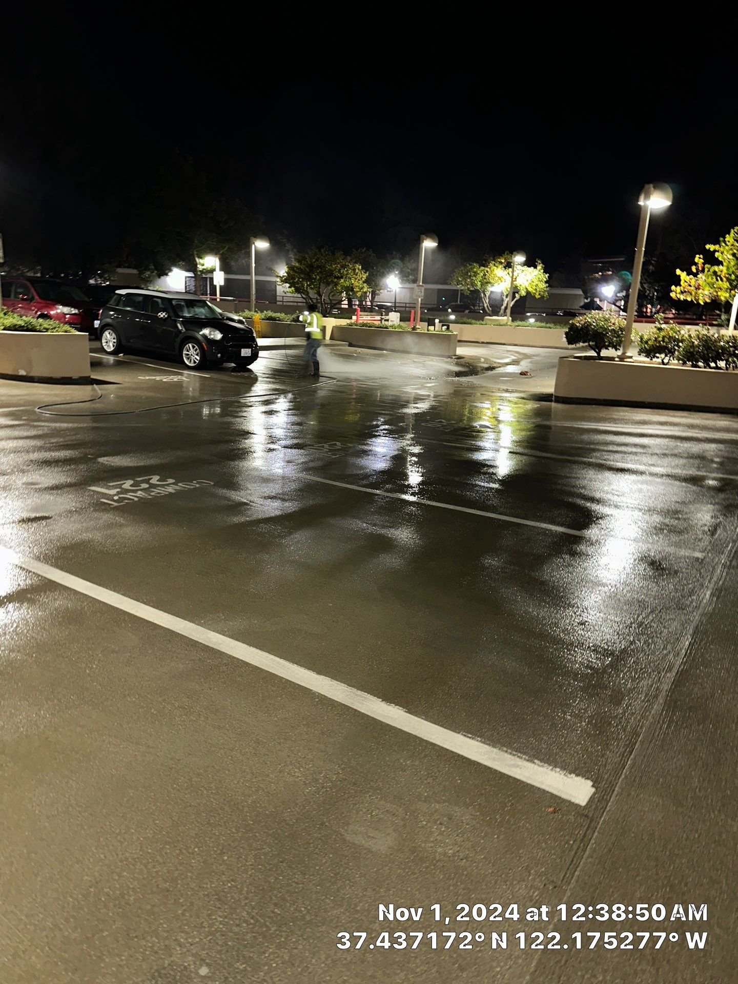 Commercial pressure washing service in Pleasant Hill