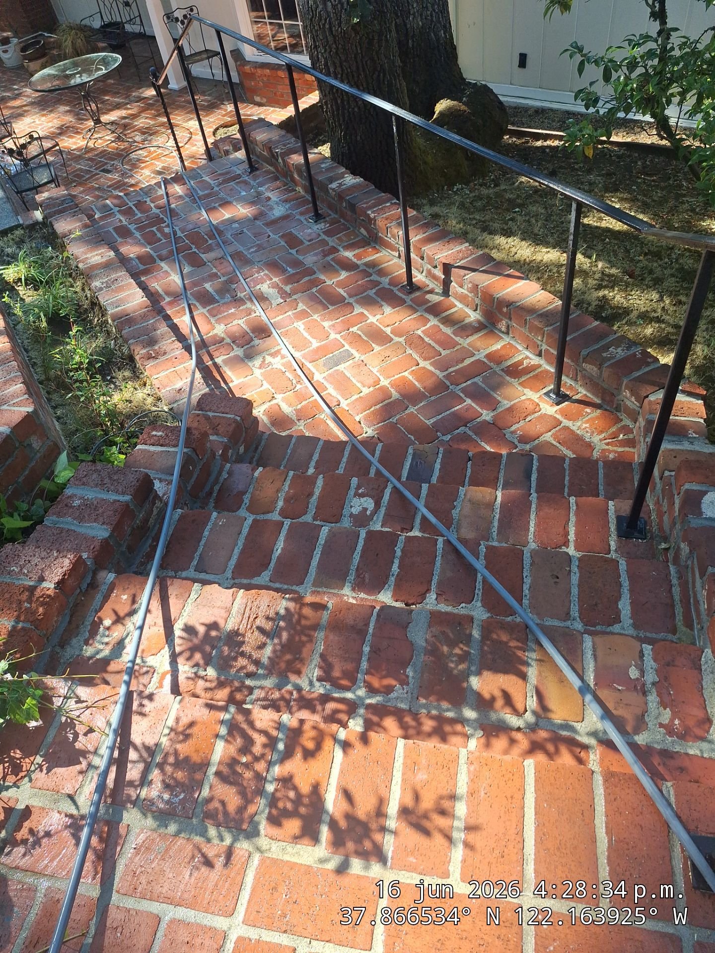 Driveway and hardscape cleaning in Orinda